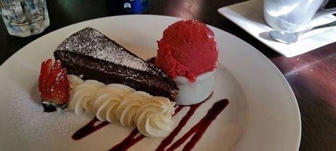 Lindsay's Cafe - Dentist Find 0