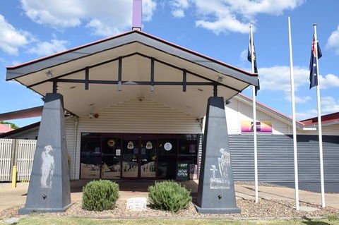 Nanango RSL Memorial Services Club - Dentist Find 0