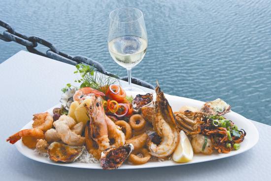 Omeros Bros Seafood Restaurant