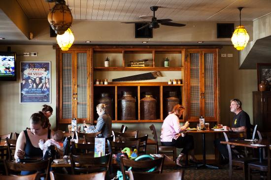 Oxenford Tavern