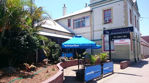 Zeebras Restaurant & Cafe - Dentist Find 0