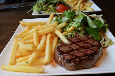 Tugun Tavern - Dentist Find 2