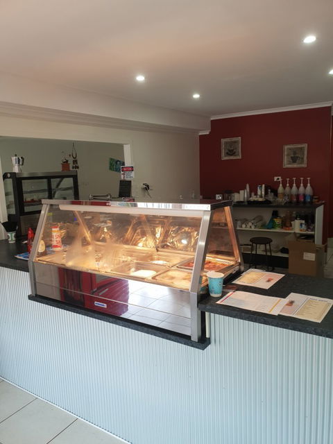 Red Centre Cafe And Takeaway - Dentist Search 5