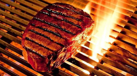 The Mahogany Bar And Grill - Dentist Find 0