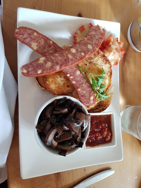 Anvers Cafe - Dentist Find 2