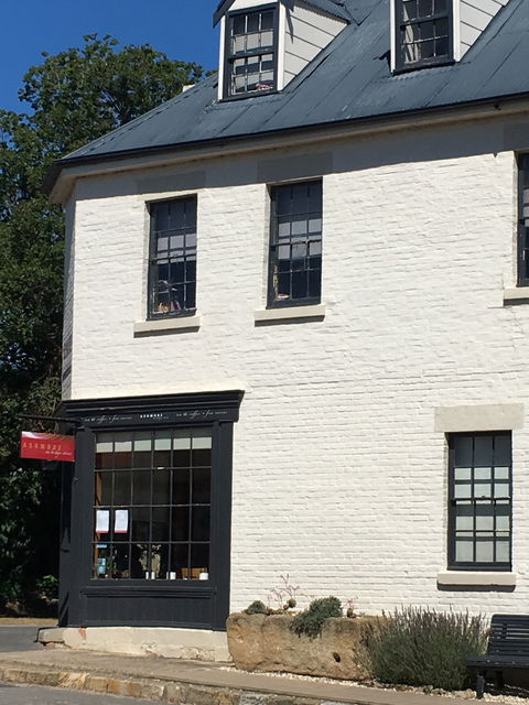 Ashmore On Bridge Street - Dentist Find 7