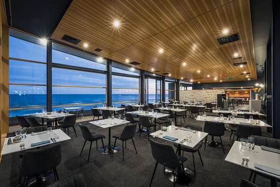 Bayviews Restaurant  Lounge Bar