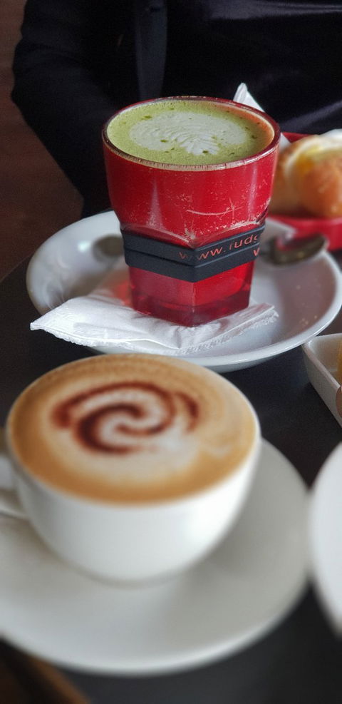 Fudge'n'Good Coffee - Dentist Search 5