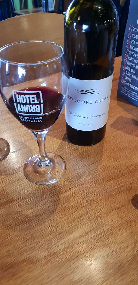 Hotel Bruny Bistro - Dentist Find 7