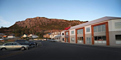 Hursey Seafoods - Dentists Australia 0