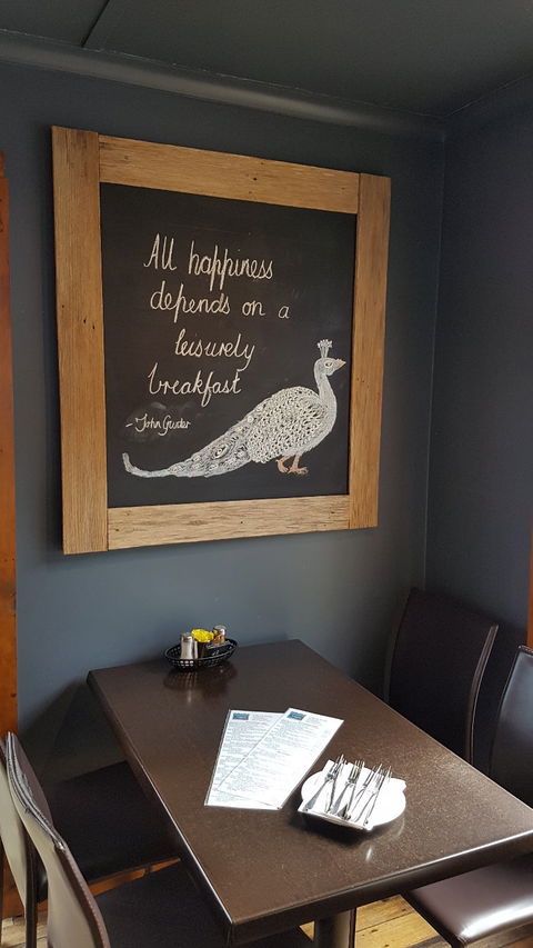 Moby Dicks Breakfast Bar - Dentist Find 1