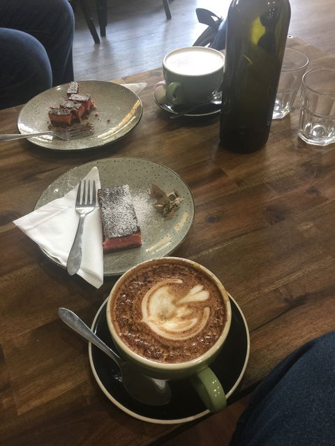 Mojo On The Avenue - Dentist Find 4