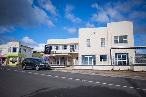 Neptune Grand Hotel - Dentists Australia 0