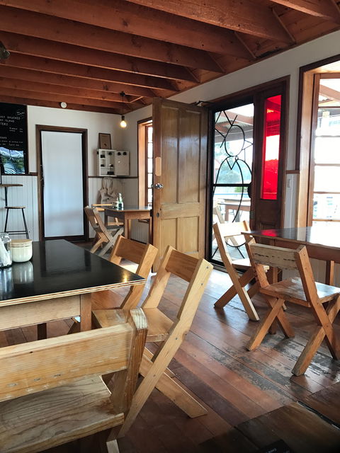 Penguin & Pardalote Coffee House - Dentist Find 5