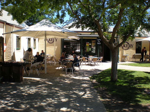 Richmond Bakery And Cafe - Dentist Find 0