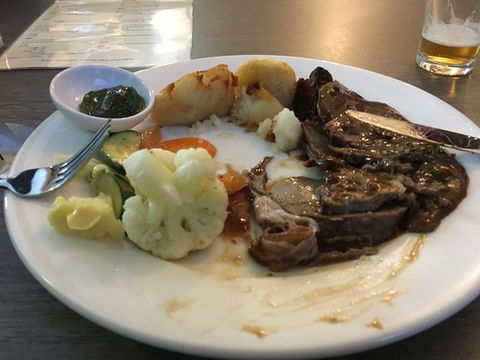Star & Garter Bistro - Dentist Find 0