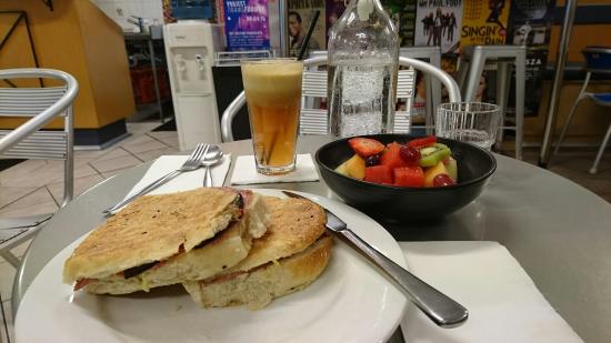 Cafe Kostas