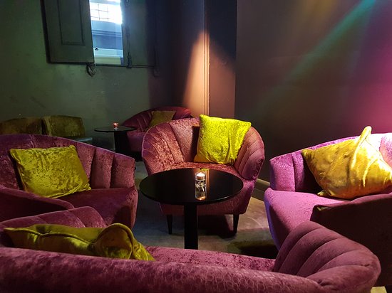 Halford Bar