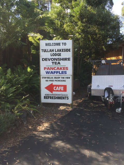 Lakeside Bar & Grill - Dentist Find 3