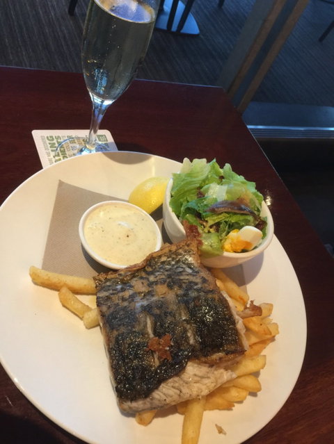 The Quarie Bar+Brasserie - Dentist Find 5