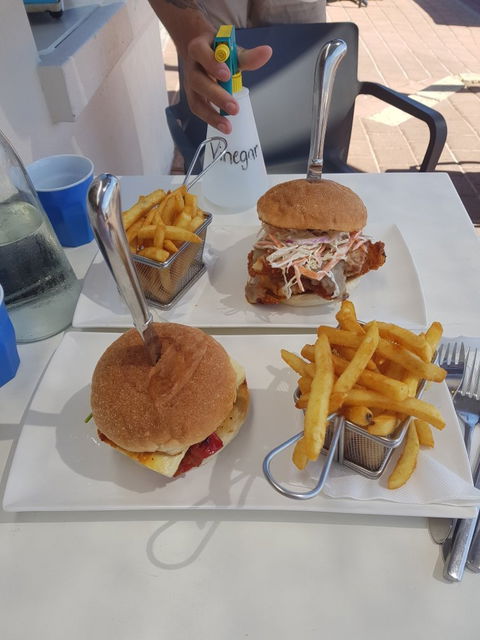 Blue Vue Cafe - Dentist Find 5