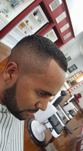 Elite Barber Crew - Dentist Find 1