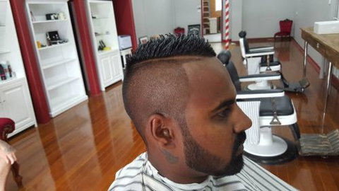 Elite Barber Crew - Dentist Find 3