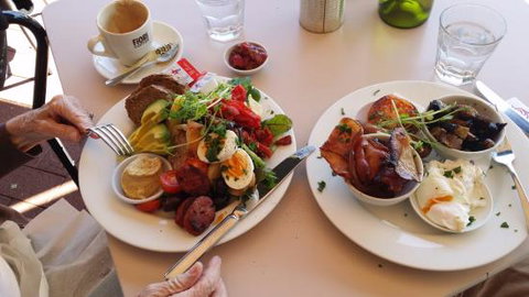 Coode Street Cafe - Dentist Find 0
