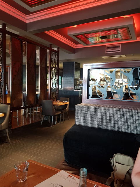 Empire Bar - Dentists Australia 9