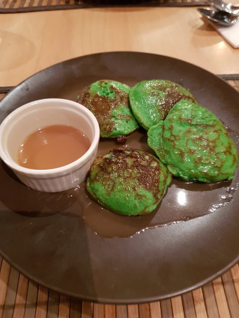 Monggo Restaurant - Dentist Find 9