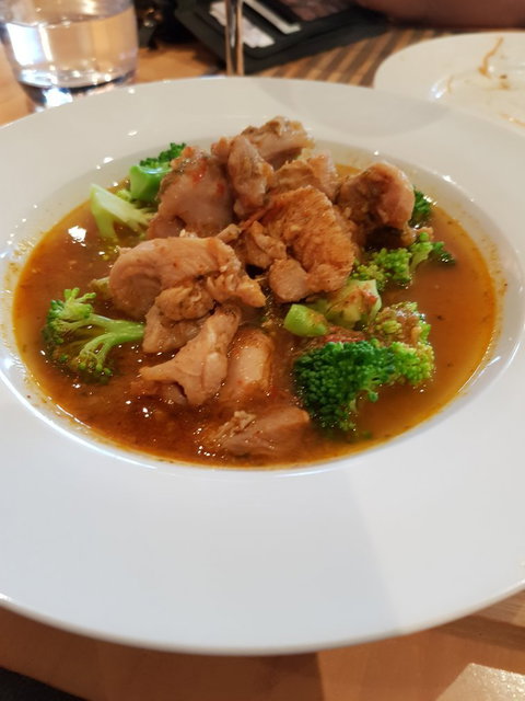 Monggo Restaurant - Dentist Find 16