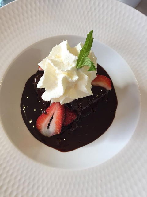 Pinelli Estate Winery Restaurant - Dentist Find 6