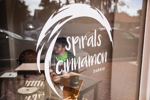 Spirals Cinnamon - Dentist Find 0