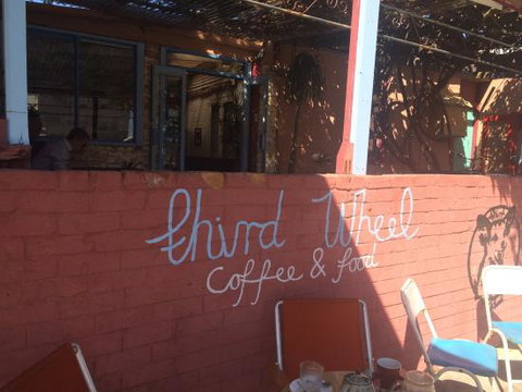 Third Wheel - Dentist Find 0