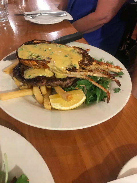 Lakers Tavern - Dentist Find 7