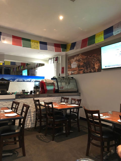 Mountain Nepalese Restaurant And Cafe - Dentist Find 1