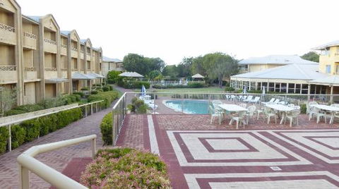 Reflections At Abbey Beach Resort - Dentist Find 0