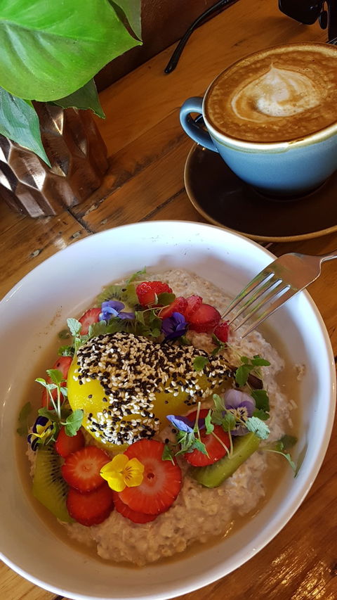 Cornerside Cafe - Dentist Find 3