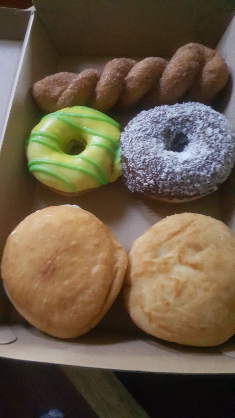 Happy Circle Donuts - Dentist Find 1