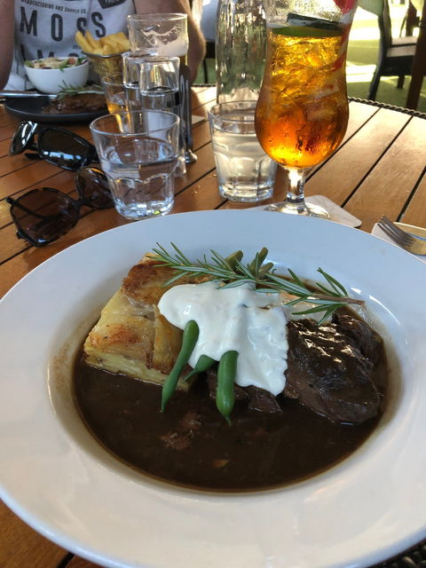 Margaret River Hotel - Dentist Find 9