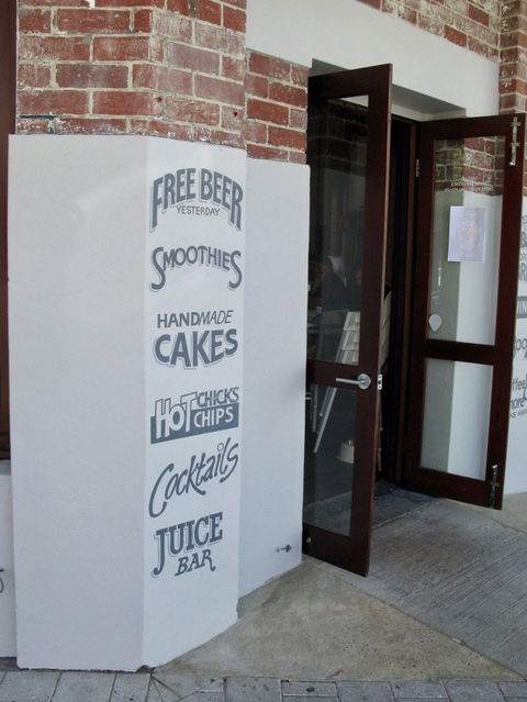 Cafe 140 - Dentist Search 12