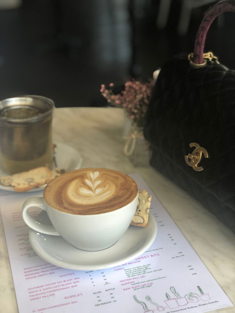 Cafe 140 - Dentist Search 3