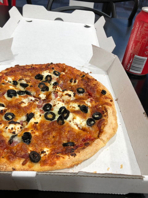 Drooley's Pizza Lounge - Dentist Search 5