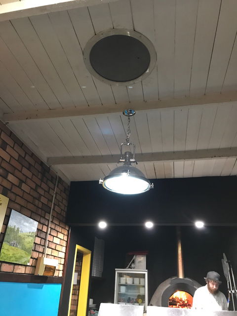 Flying Duck Cafe - Dentist Find 1