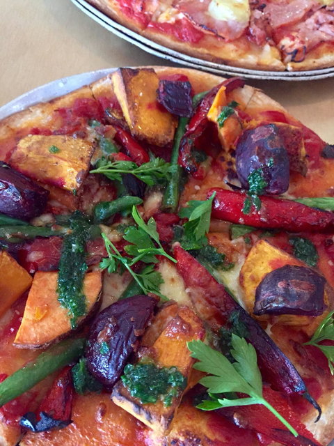 Good Life Modern Organic Pizza - Dentist Find 5