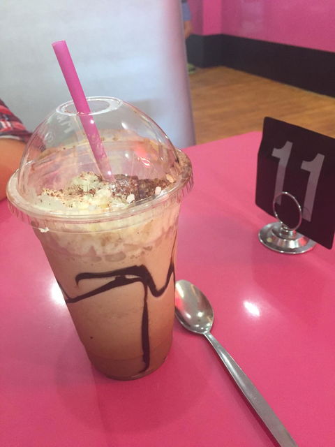 Mumma's Eats 'n' Sweets - Dentist Search 1