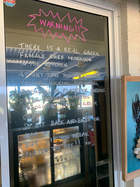 Seaspray Beach Cafe - Dentist Find 1