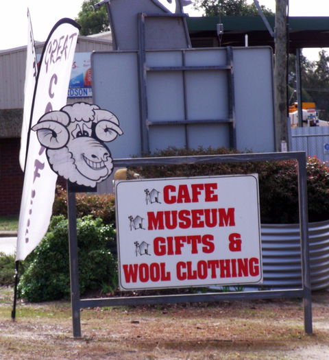 The Shed Cafe Restaurant - Dentist Search 4