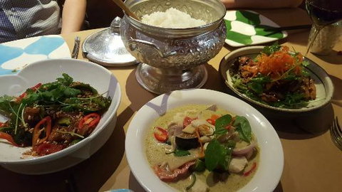 Tiffany Thai Cafe - Dentist Find 0