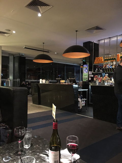 Cremorne Hotel - Dentist Find 6